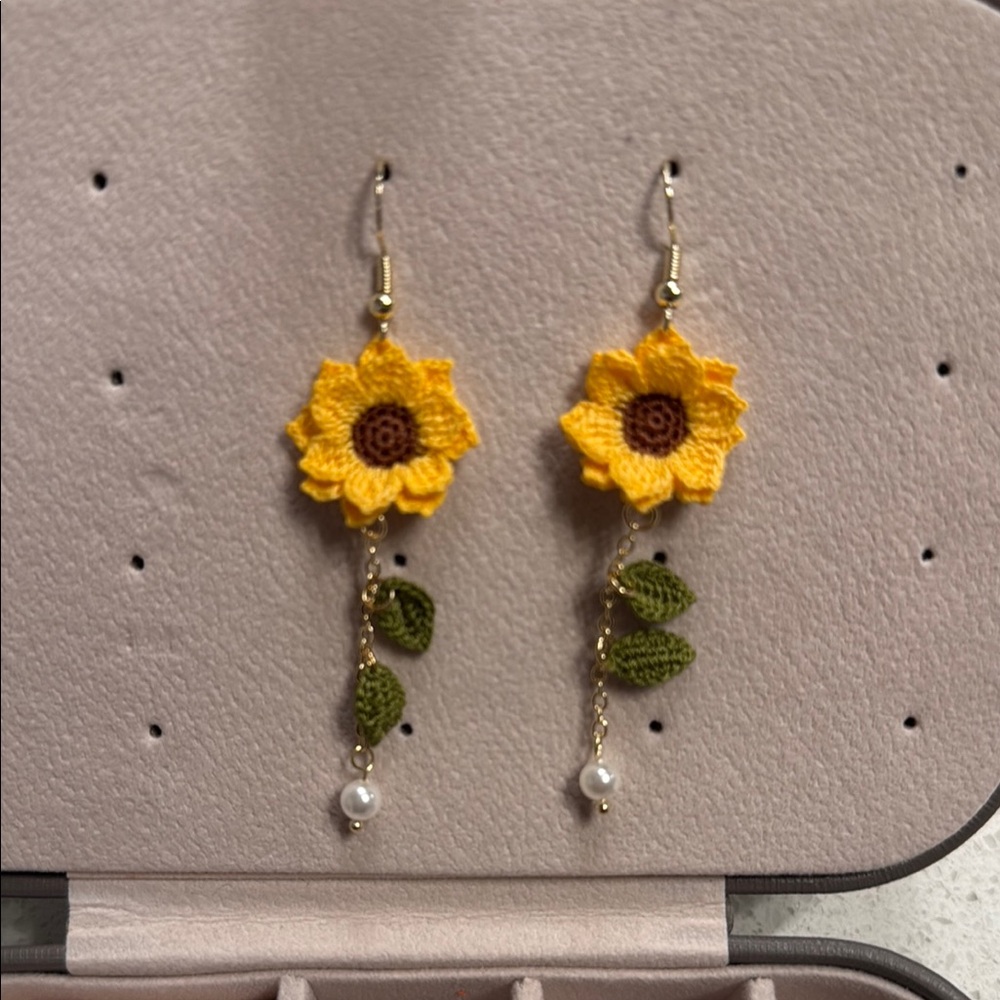 Handmade Sunflower Dangle Earrings-Floral Design with Pearl and Leaf Accents